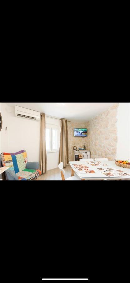 Apartment Vijoleta In City Centre Split Exterior foto